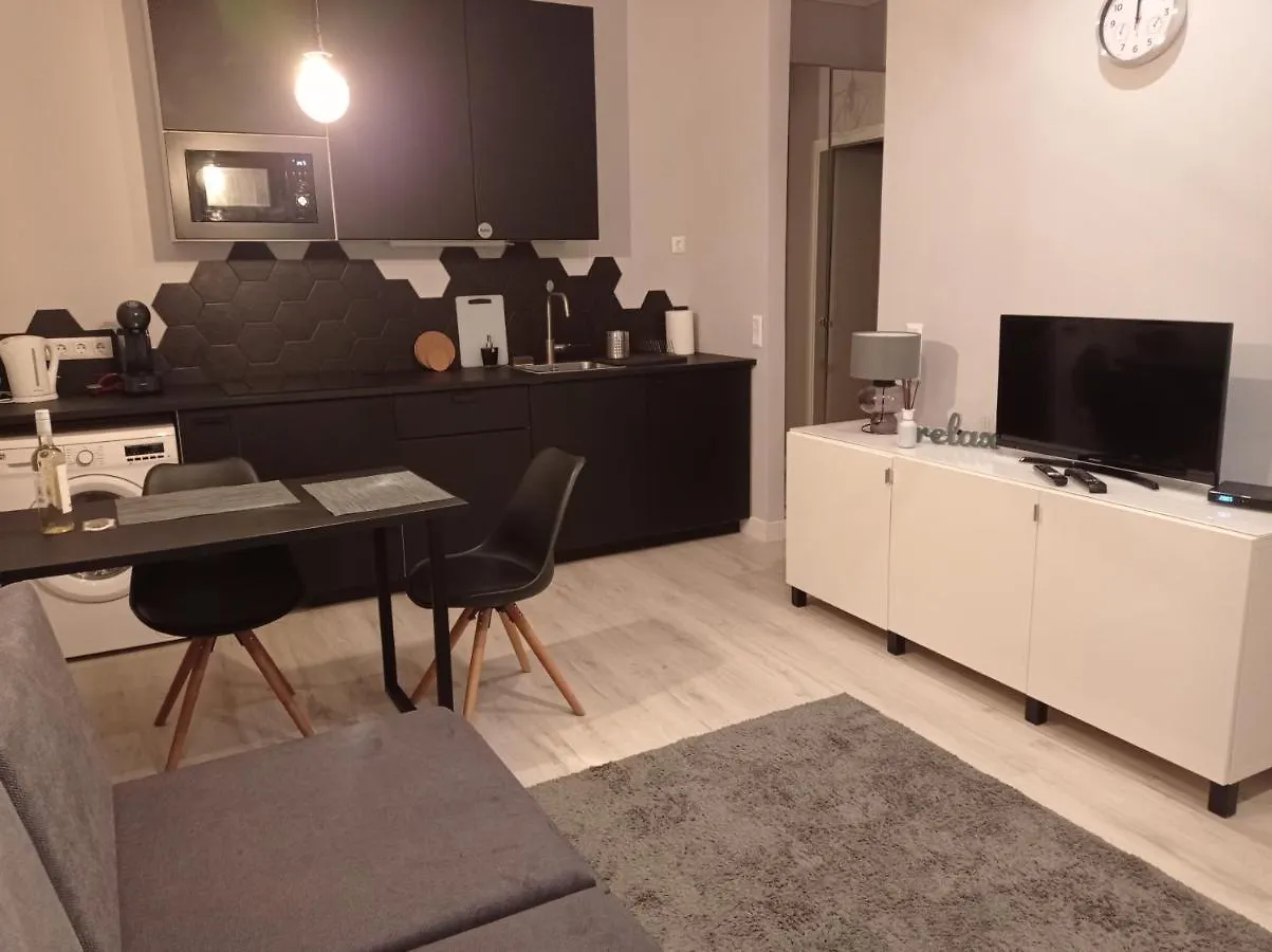 Greyblack Styles Apartment Budapest