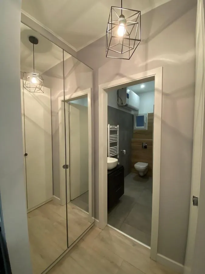 Greyblack Styles Apartment Budapest