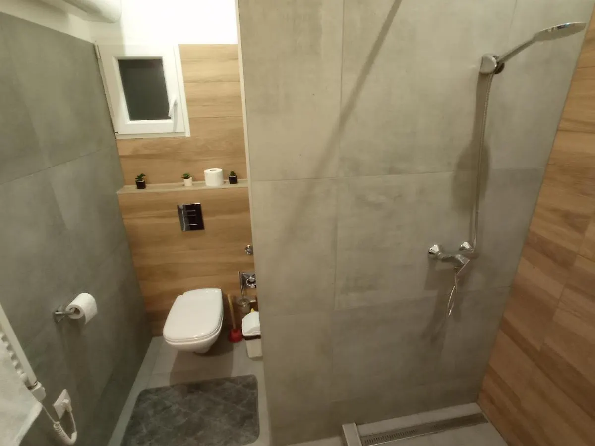 Greyblack Styles Apartment Budapest